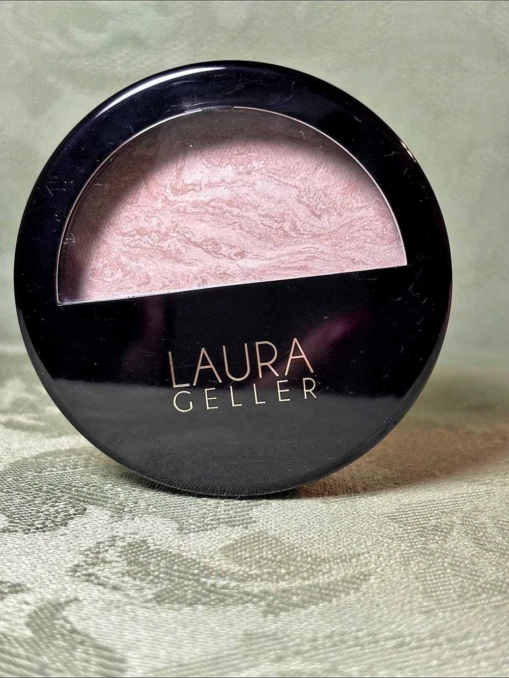 Laura Geller Baked Balance-n-Brighten Color Correcting Foundation Porcelain